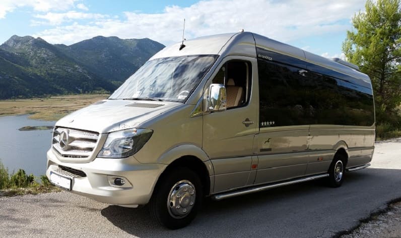 Germany: Buses booking in Güstrow, Mecklenburg-Vorpommern